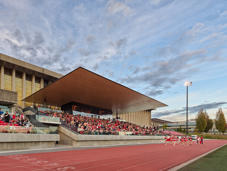 Стадион SFU / Perkins+Will - внешняя фотография