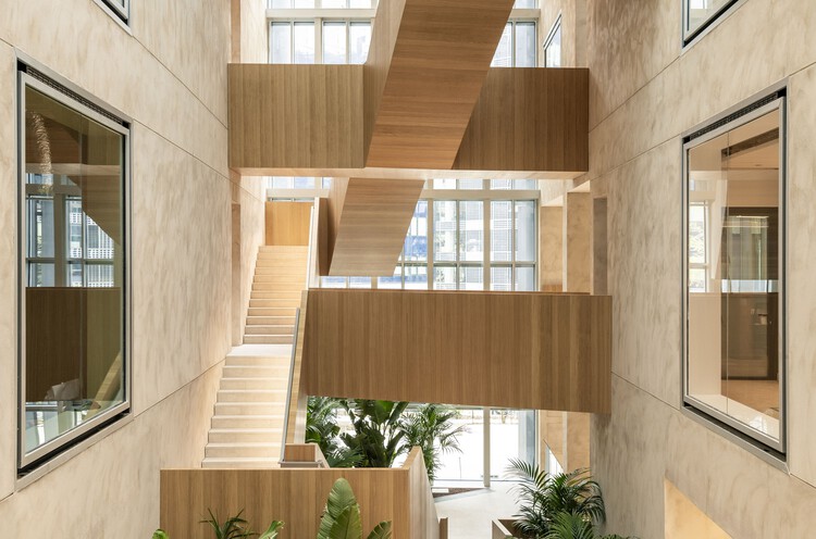 Штаб -квартира Park Lybra / Park Associati - Интерьерная фотография, дерево, стекло