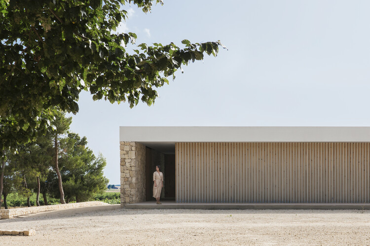 Vineyard House / Nō Architects - изображение 2 из 25