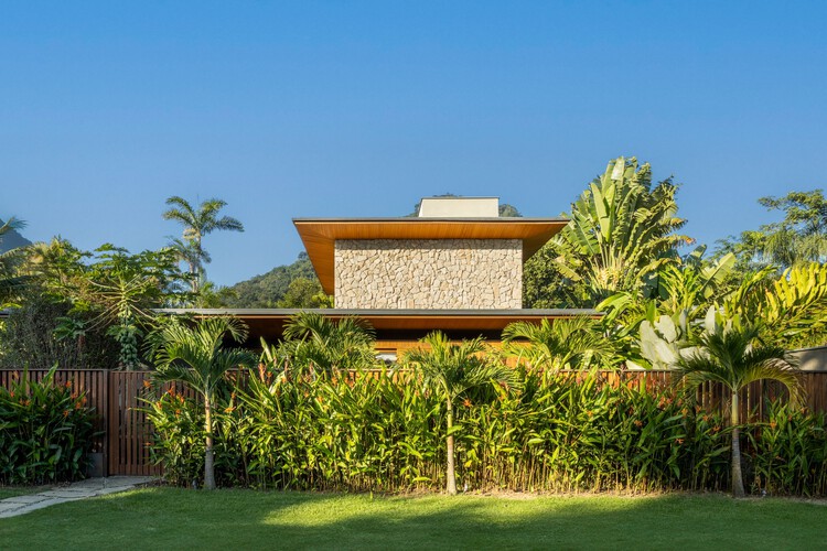 Резиденция MMB / Pitta arquitetura - изображение 1 из 22