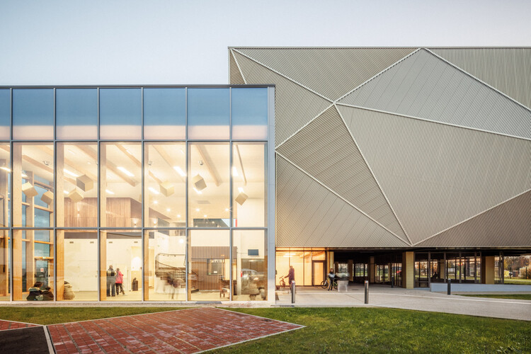 Nikola Karabatic Sports Complex / Atelier Aconcept - изображение 1 из 24