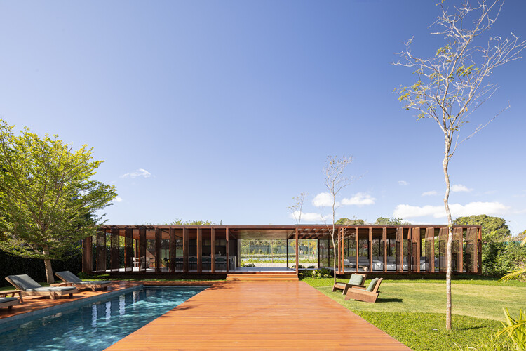 Pavilhão Varanda House / Arqbr Arquitetura e Urbunismo - изображение 1 из 45
