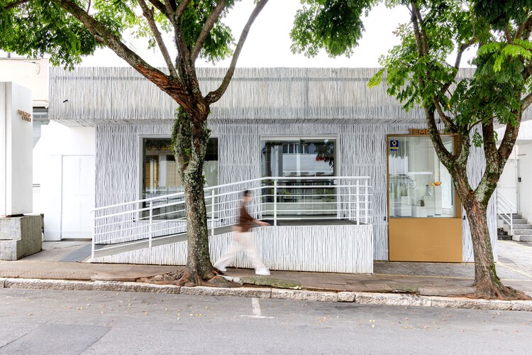 Tempo House / Studio Guilherme Garcia - Внешняя фотография, бетон