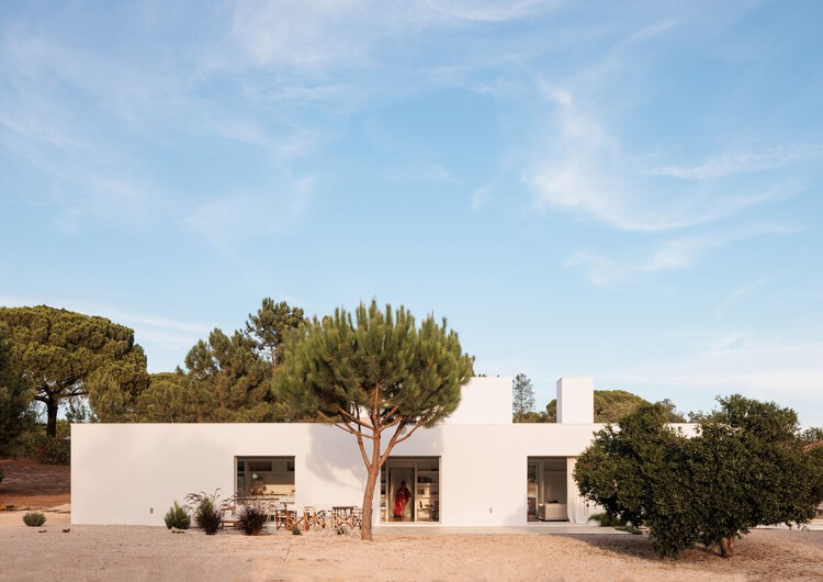 150 Melides House / Хосе Адриао Аркитетос - Внешняя фотография