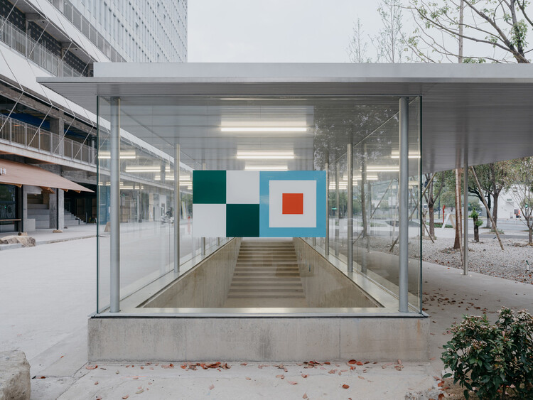 Brita 131 Art Space / Jiangjie Office - Интерьерная фотография, бетон