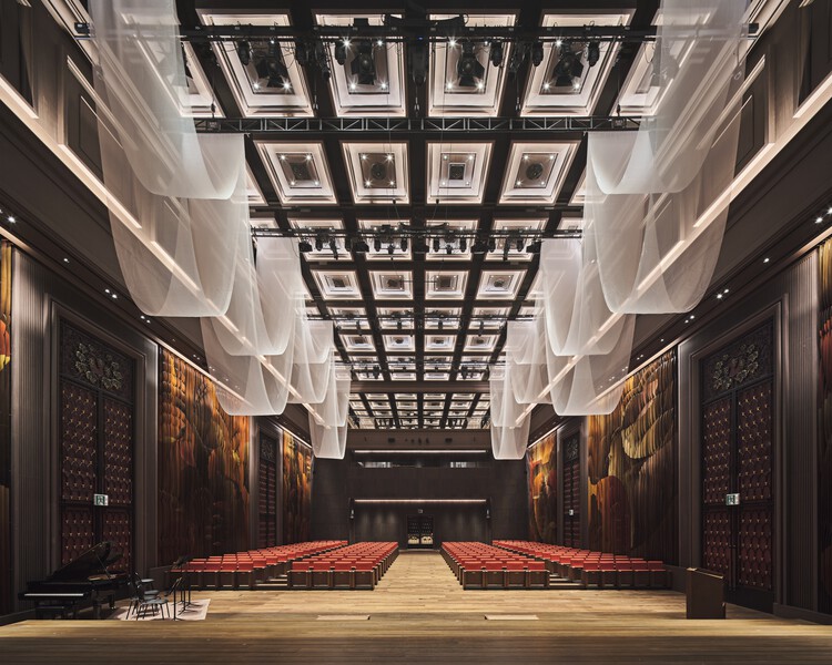 Shinsegae Namsan Commercial & Offices / Roberto Am Stern Architects - Интерьерная фотография, освещение, колонка
