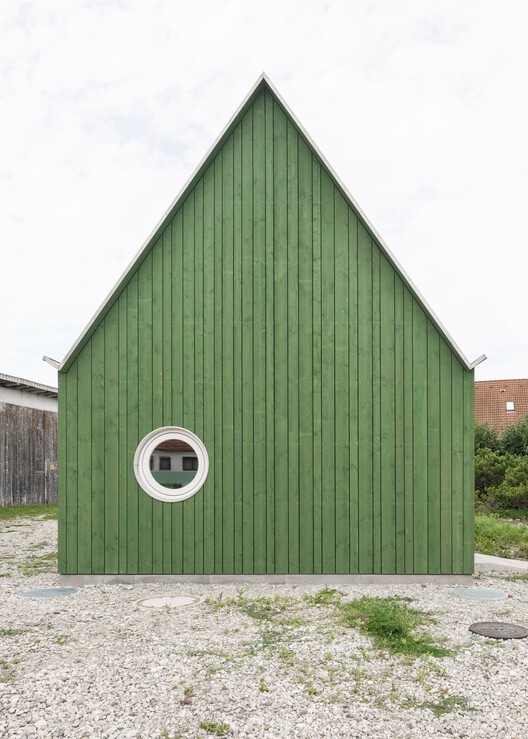Atelierhaus in Bobingen / Ludwig Zitzelsberger Architekt - изображение 5 из 22