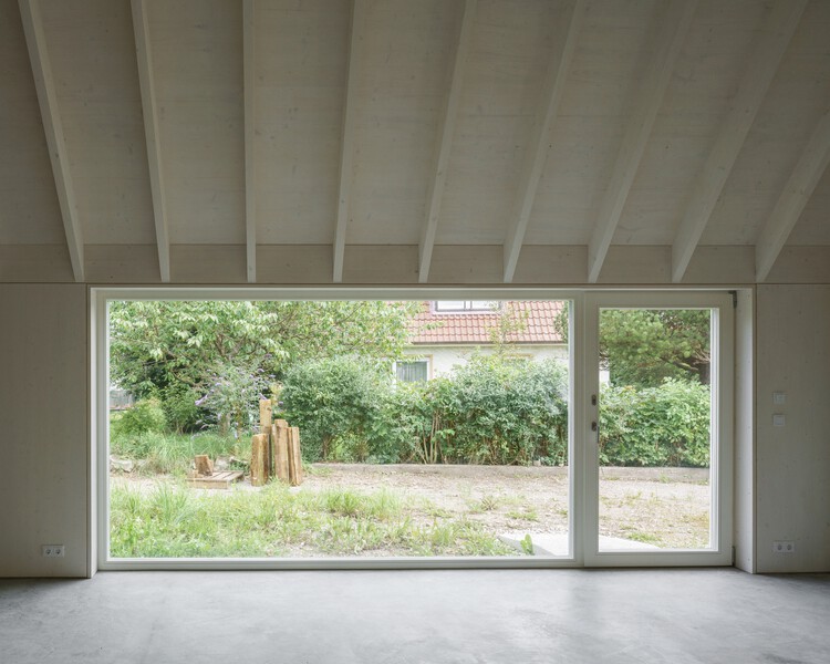 Atelierhaus in Bobingen / Ludwig Zitzelsberger Architekt - изображение 8 из 22