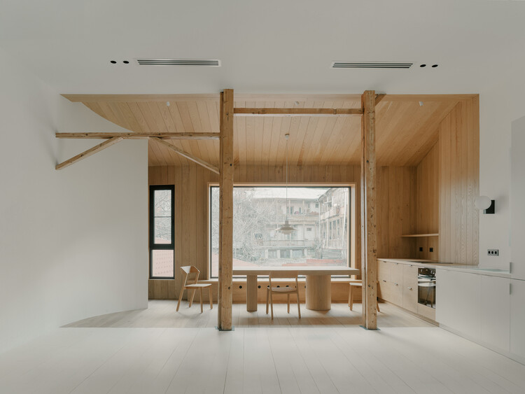 Birdsnest House / Timm - Внутренняя фотография, дерево, луч