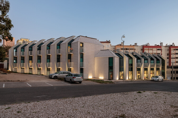 Studentville Housing / Andre Kong Studio - Экстерьерная фотография