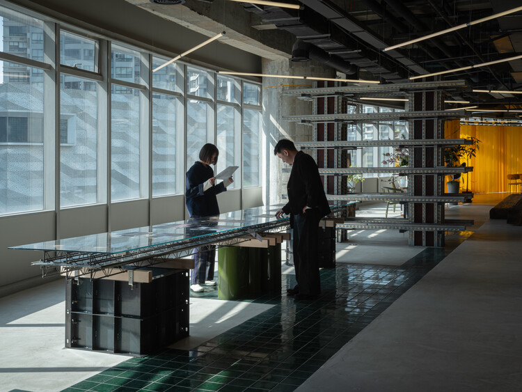 889Glo Art Space / Spactrum - Интерьерная фотография, стекло