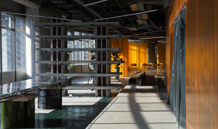 889Glo Art Space / Spactrum - Интерьерная фотография, стекло