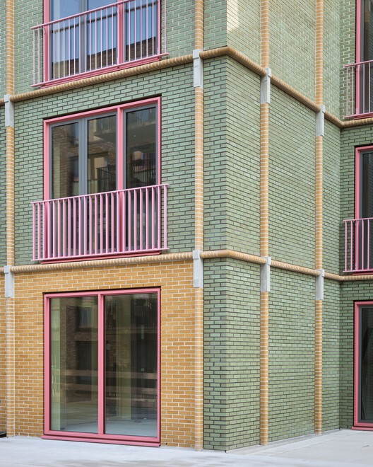 Volante Social Housing / Monadnock - внешняя фотография