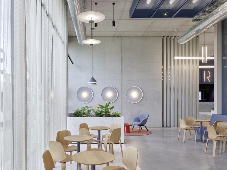 SAP Labs Munich Campus / Scope Architekten - Интерьерная фотография, столовая, стул