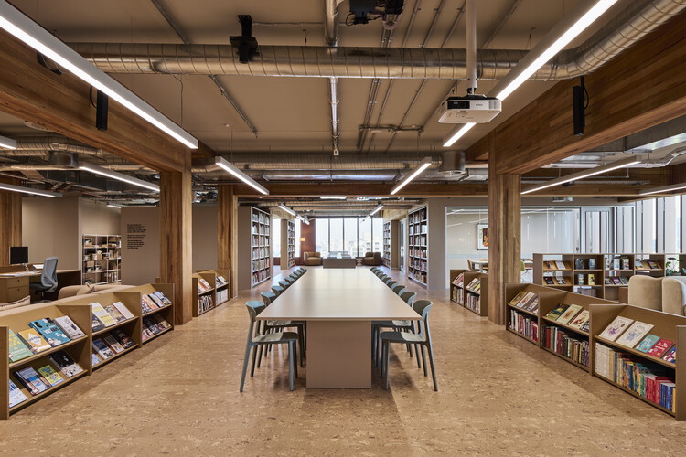 Hardie Grant Workplace / Carr - Интерьерная фотография, дерево, стеллажи