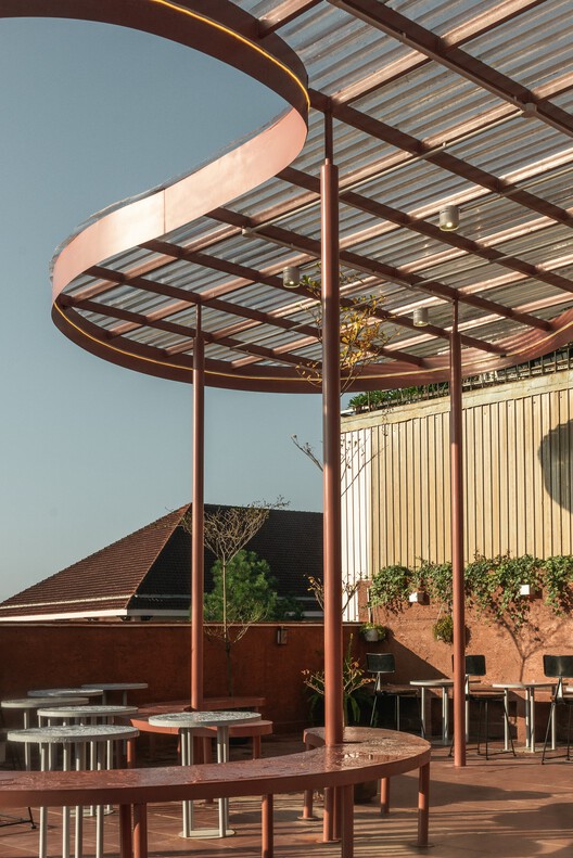 Hong Tra Hoa binh bui thi xuan cafe / xưởng xép - внешняя фотография