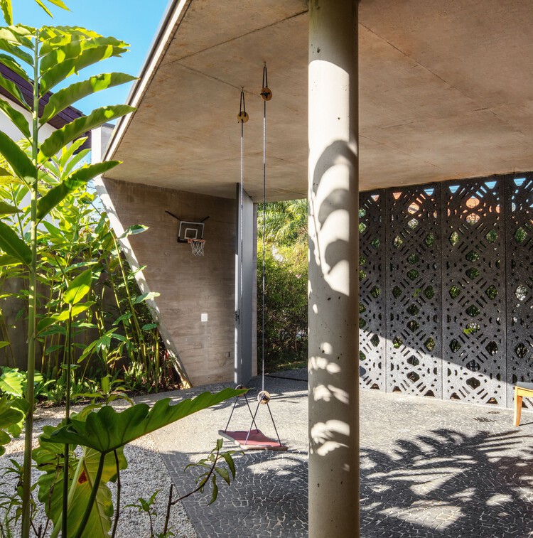 House Renda / Fernanda Neiva + Fernanda Palmieri + Paula Zasnicoff - изображение 12 из 26
