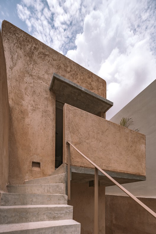Portal 62 / Moro Taller de arquitectura + Veinte Diezz Arquitectos - изображение 14 из 34