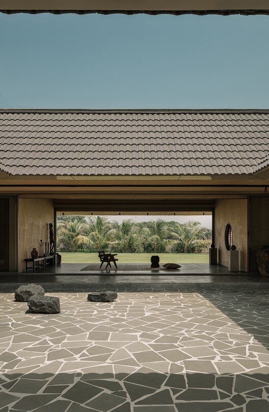 Courtyard House / D'OW - изображение 8 из 26