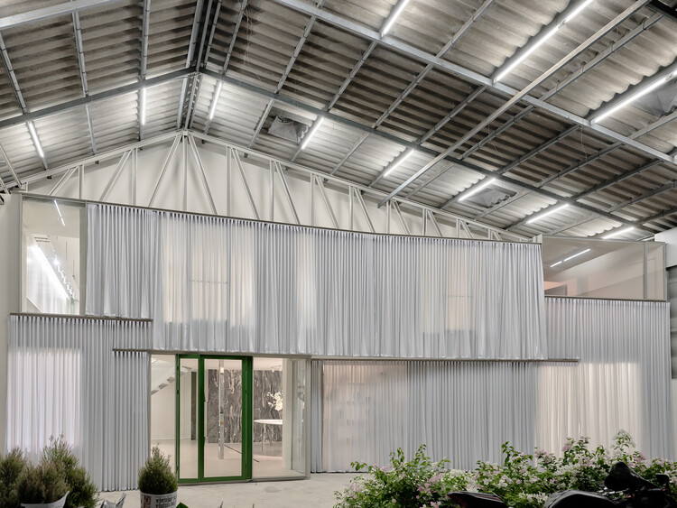 Phka Studio / STA - внешняя фотография, стекло, сталь