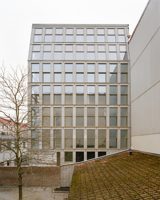 Brf Smedjan Courtyard Building и Gatehouse / Högberg Gillner Arkitektur - Внешняя фотография, стекло