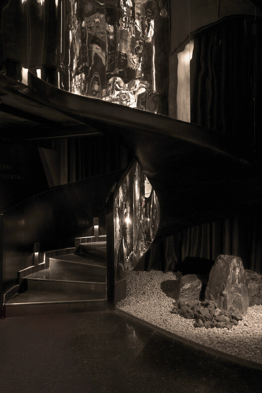 LAIR Restaurant Bar / Renesa Architecture Design Studio - изображение 5 из 42