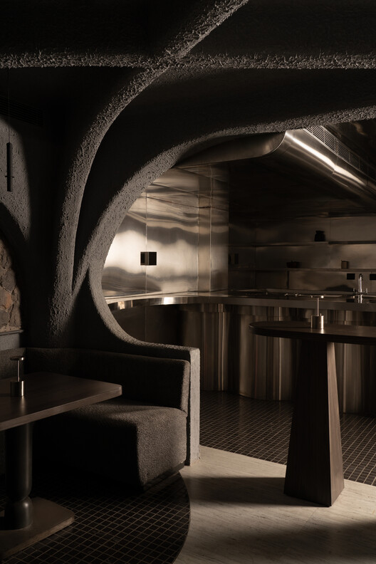 Callme Ten Restaurant / Renesa Architecture Design Studio - Интерьерная фотография