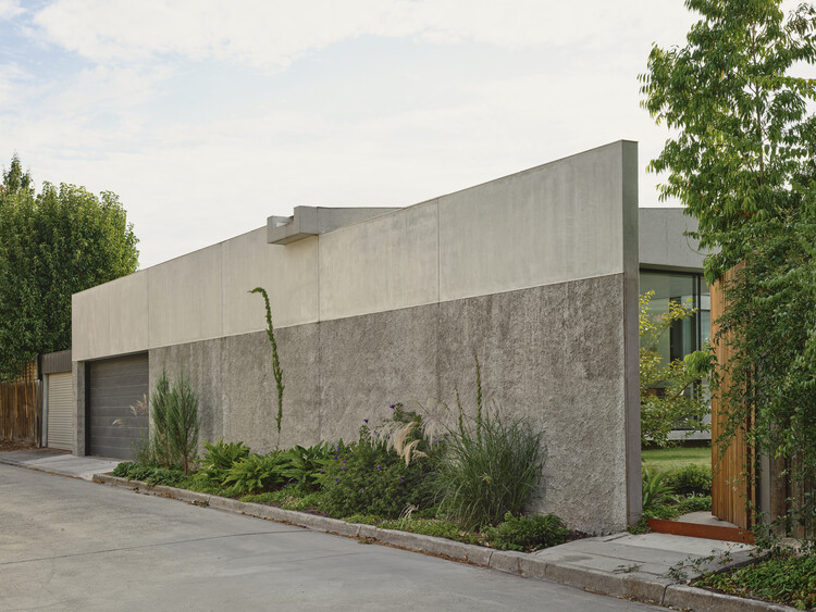 Fairfield Courtyard House / Taylor Knights - изображение 5 из 32