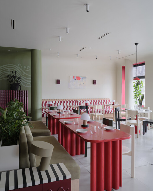 Pasta La Vista Bistro / Naaw - Интерьерная фотография, столовая, стул