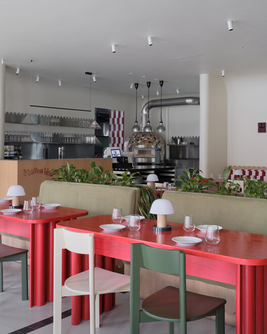 Pasta La Vista Bistro / Naaw - Интерьерная фотография, столовая, стол, стул