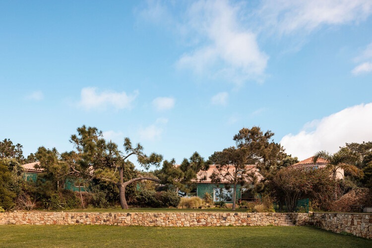 House Azóia AIP / JOãO TIAGO AGUIAR, Arquitectos - изображение 6 из 49