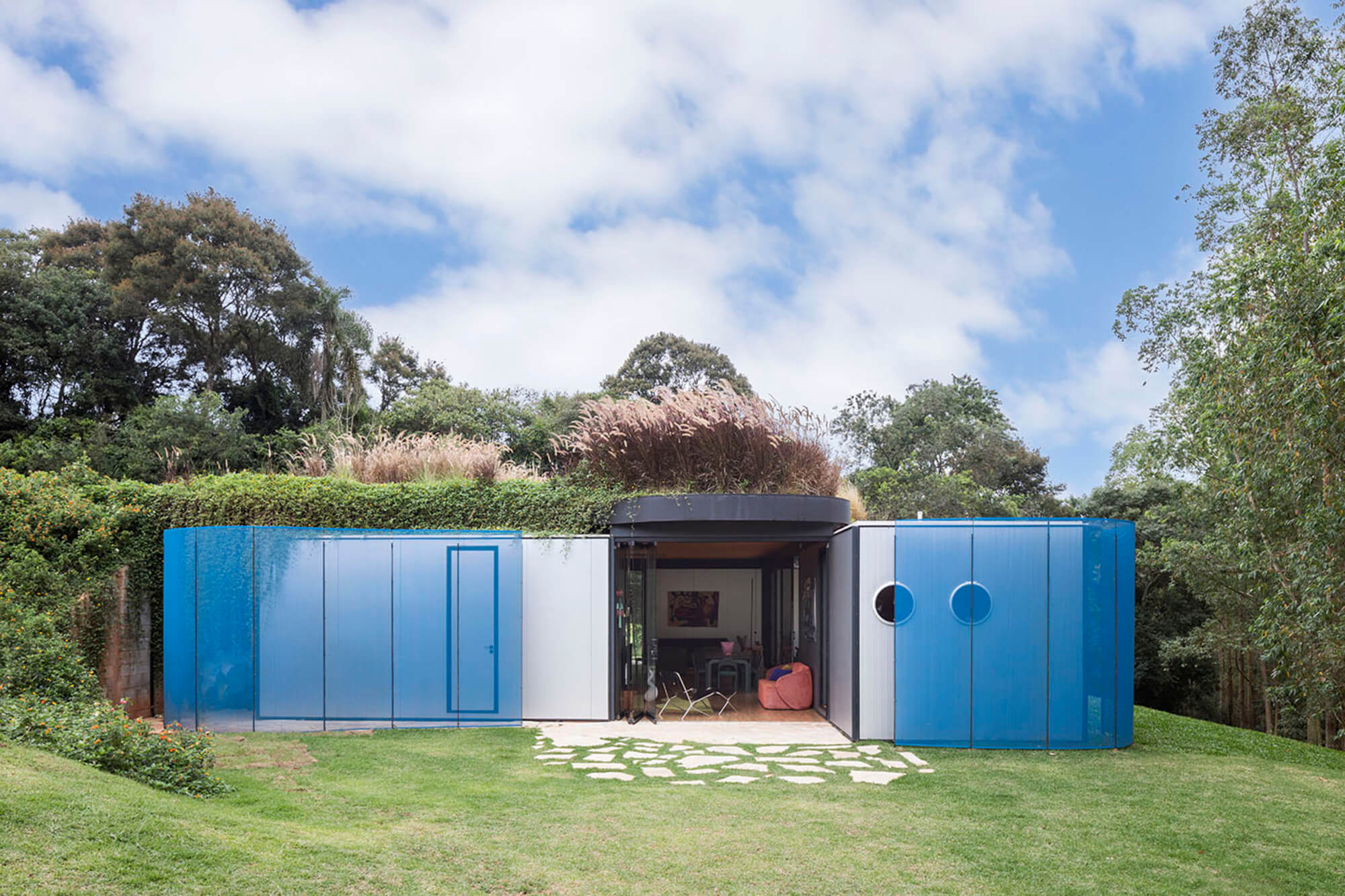 Дом Ibiúna / Rodrigo Ohtake arquitetura e Дизайн