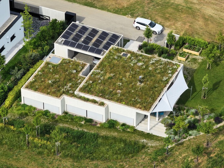 Rdom 2 House / ushercel švec - внешняя фотография, сад