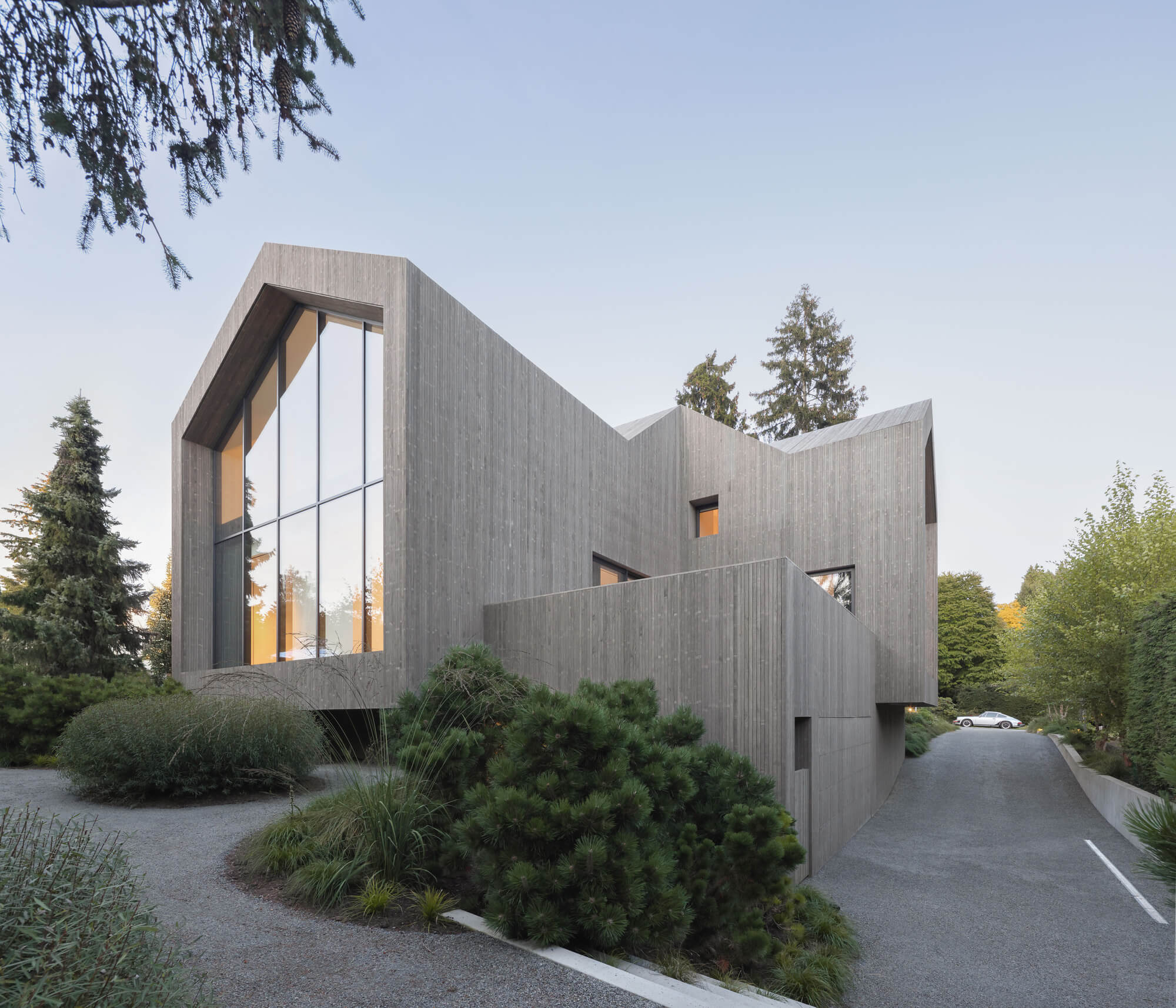 Повторно разоренный дом / McLeod Bovell Modern Houses