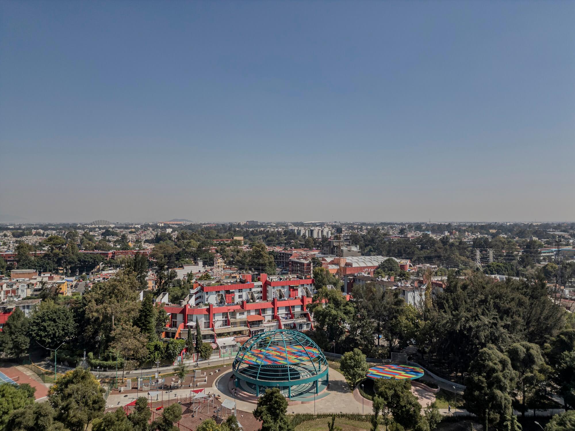 UH Infonavit Iztacalco Housing Unit и Public Space / Amasa estudio