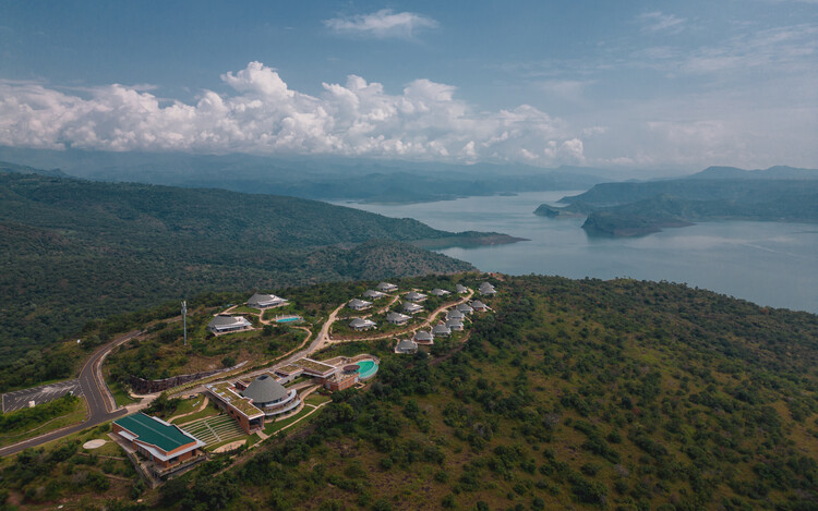 Halala Kella Lodge / Raas Architects - изображение 2 из 43