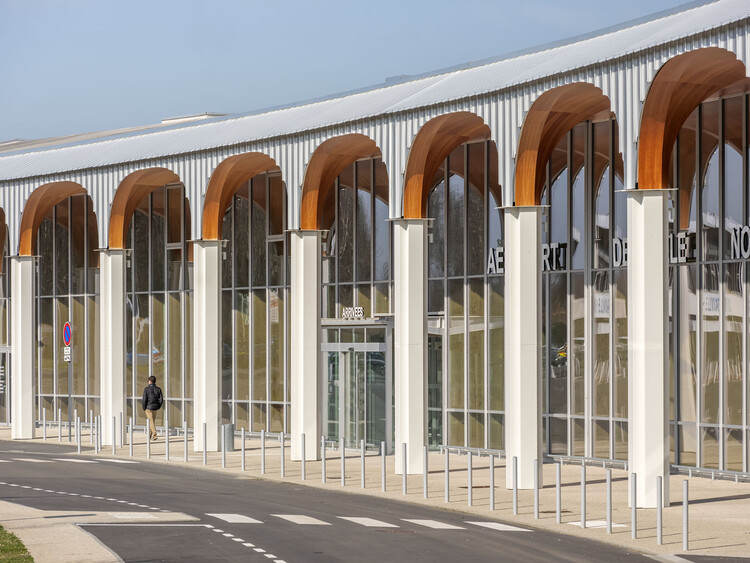Deauville Terminal Saint-Gatien-Des-Bois / Ferrier Marchetti Studio-изображение 1 из 12