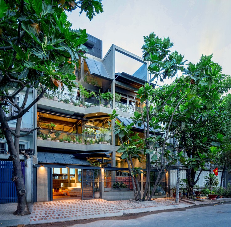 DOM -INO HUB / ATELIER THO.A - Внешняя фотография, балкон