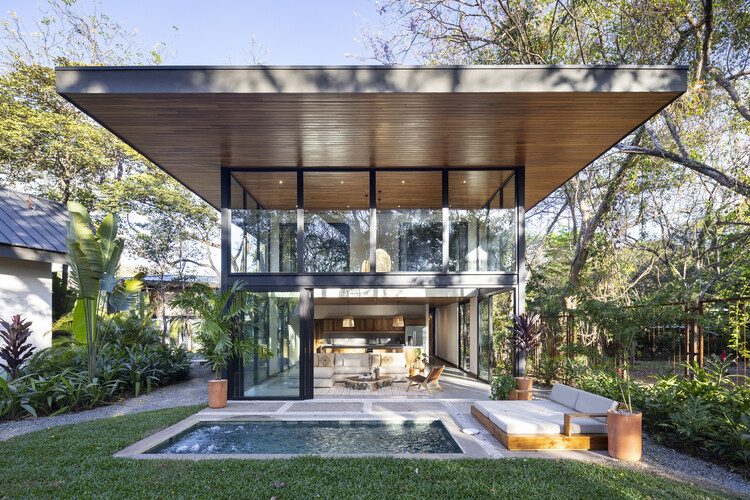 Индо Avellanas House / Garton Group Architecture - изображение 1 из 34