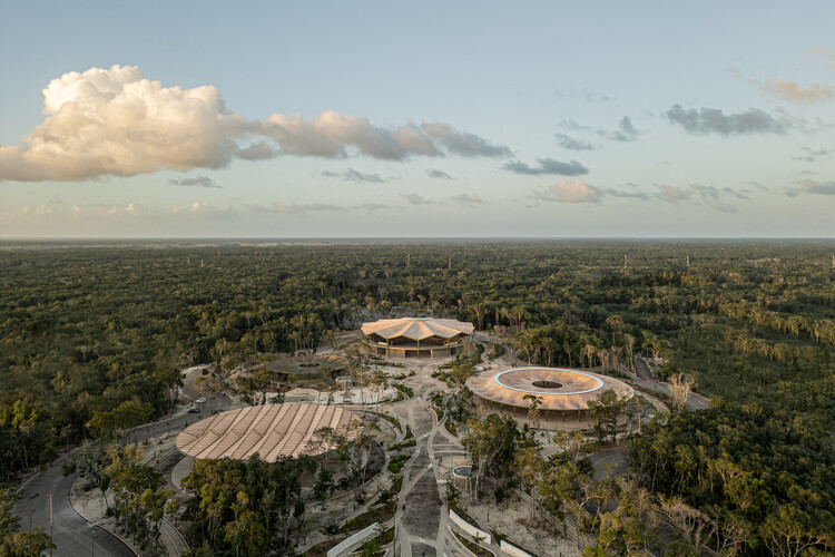 Quintana Roo Park / Aidia Studio - внешняя фотография, вид с аэрофотоснимком
