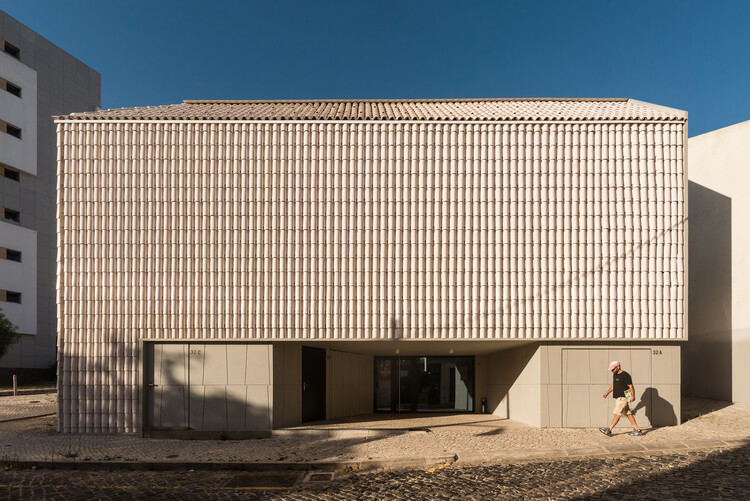 Studentville Housing / Andre Kong Studio - внешняя фотография, бетон