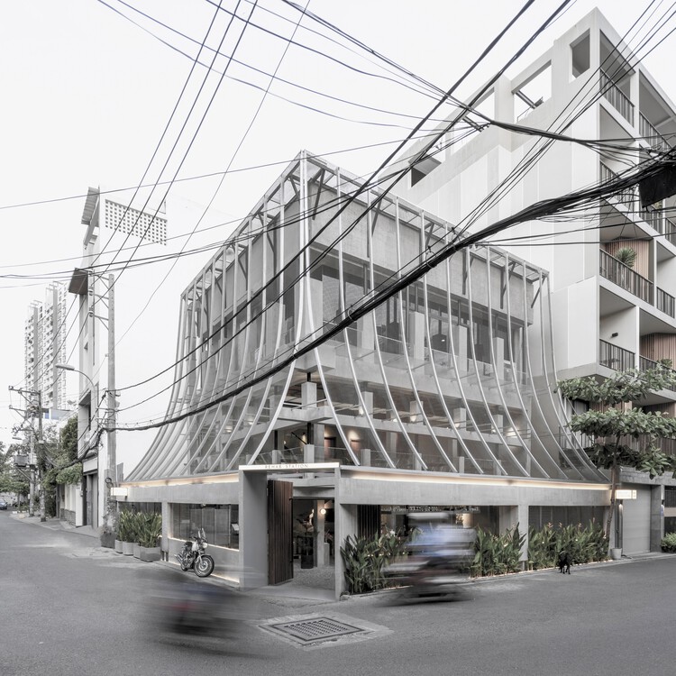 TS Veil Restaurant / Khoa Vu - изображение 1 из 21
